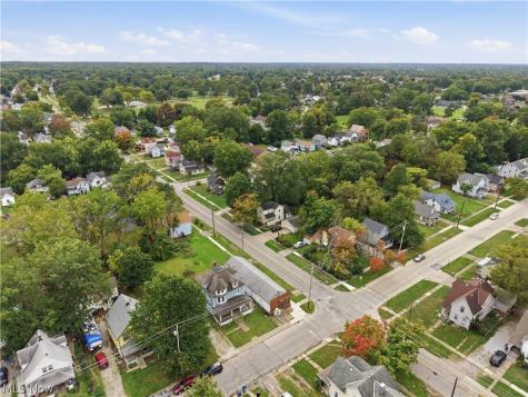 523 W 23rd Street Lorain OH 44052