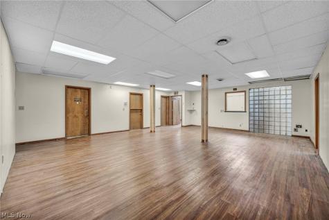 1319 W Erie Avenue Lorain OH 44052