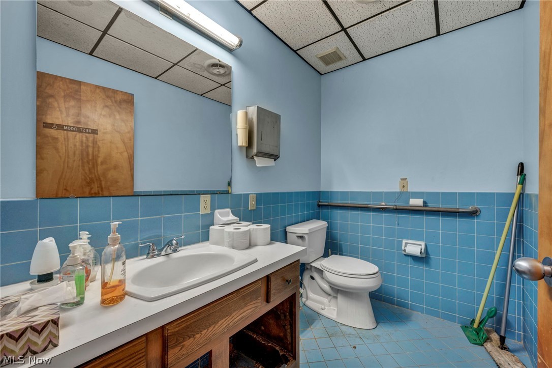 1319 W Erie Avenue Lorain OH 44052
