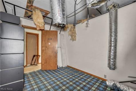 1319 W Erie Avenue Lorain OH 44052