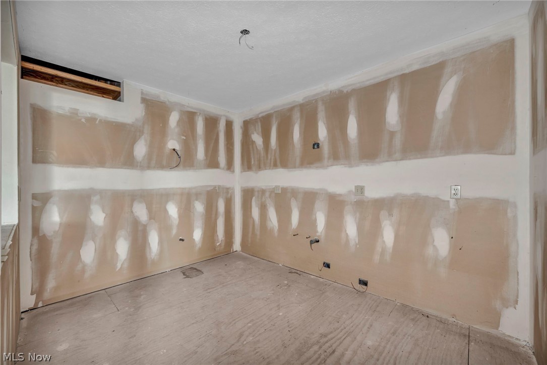 1319 W Erie Avenue Lorain OH 44052