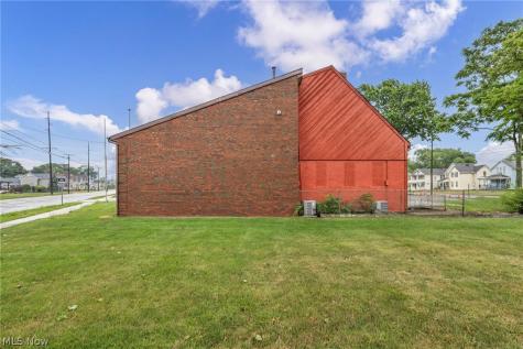 1319 W Erie Avenue Lorain OH 44052