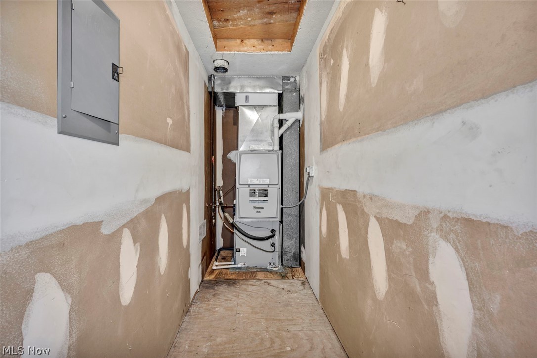 1319 W Erie Avenue Lorain OH 44052