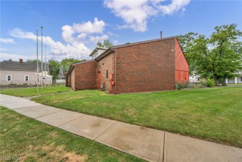 1319 W Erie Avenue Lorain OH 44052