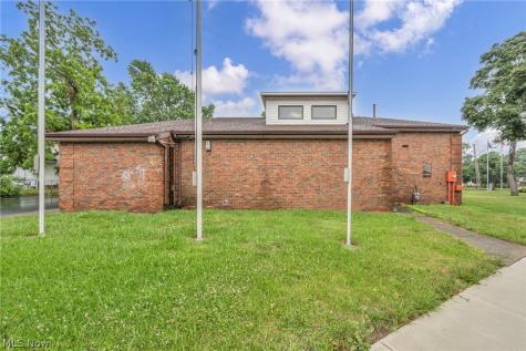 1319 W Erie Avenue Lorain OH 44052