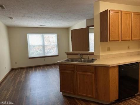 426 Oakwood Wadsworth OH 44281