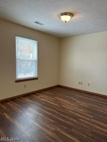 426 Oakwood Wadsworth OH 44281