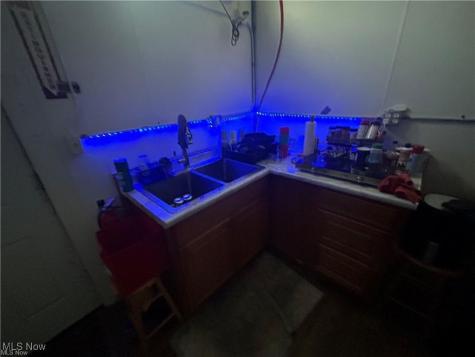 4479 State Road Cleveland OH 44109