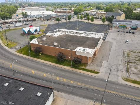3475 Ridge Avenue Cleveland OH 44102