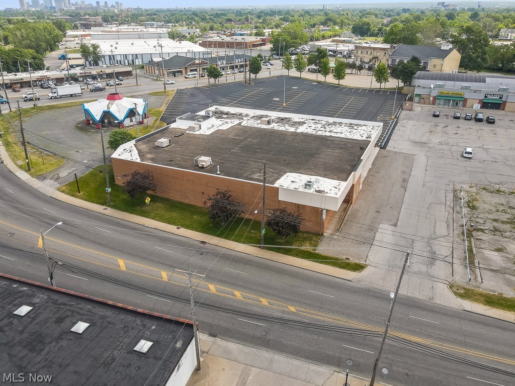 3475 Ridge Avenue Cleveland OH 44102