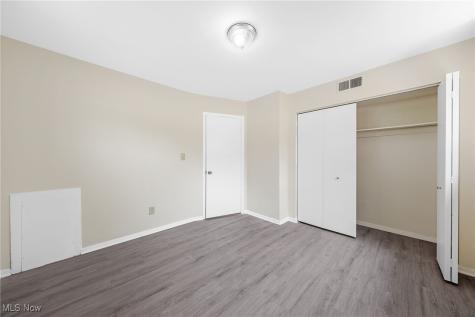 4560 E 104th Street Garfield Heights OH 44125