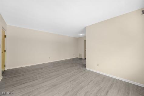 4560 E 104th Street Garfield Heights OH 44125