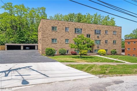 4560 E 104th Street Garfield Heights OH 44125