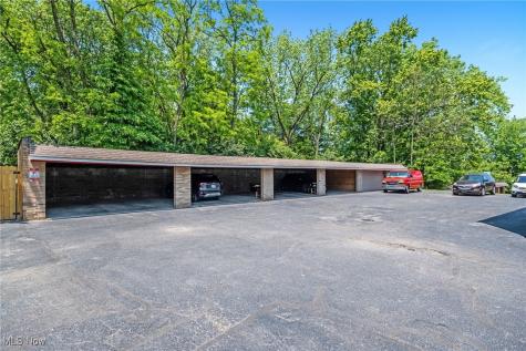 4560 E 104th Street Garfield Heights OH 44125