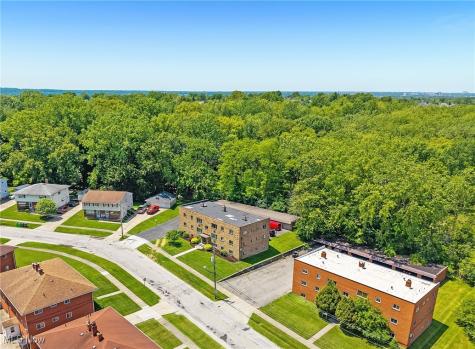 4560 E 104th Street Garfield Heights OH 44125