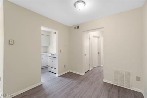 4560 E 104th Street Garfield Heights OH 44125