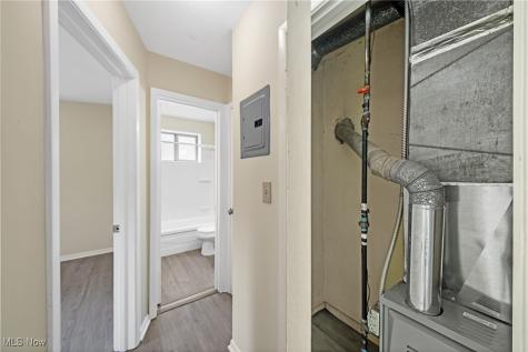 4560 E 104th Street Garfield Heights OH 44125