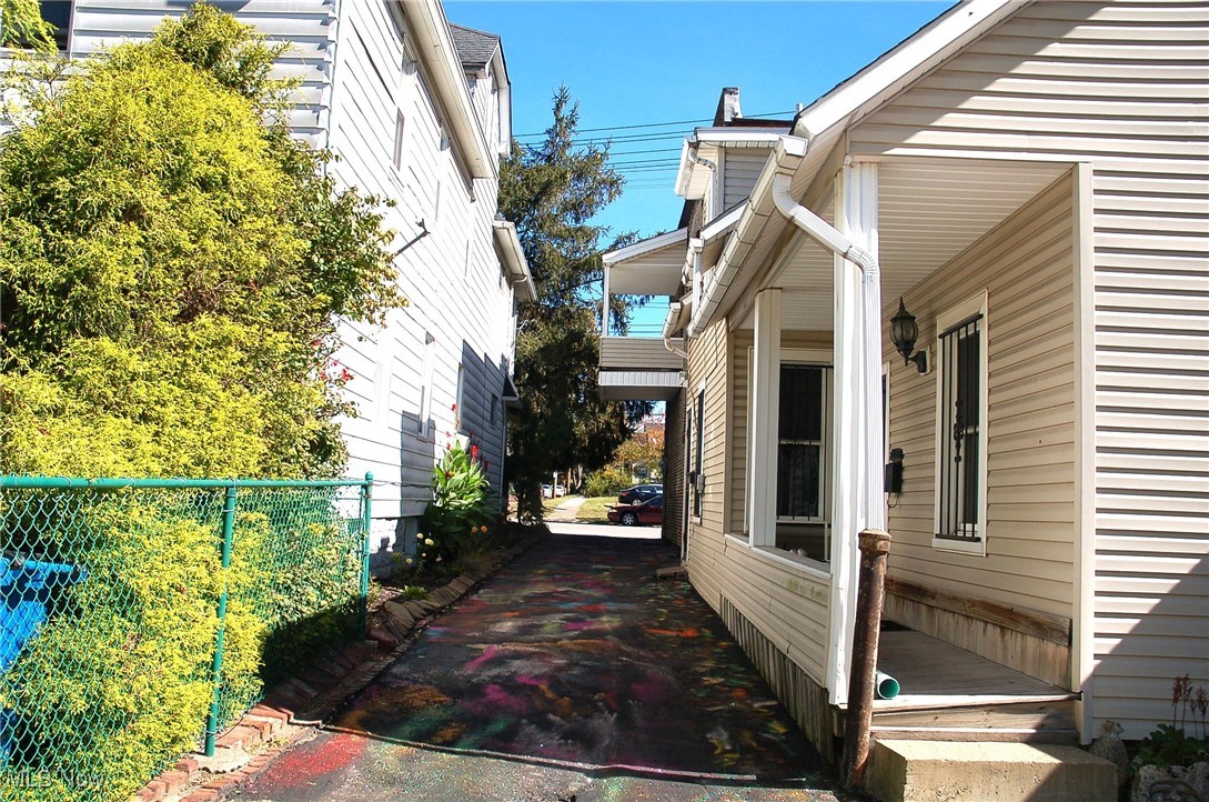 4350 E 71st Street Cleveland OH 44105