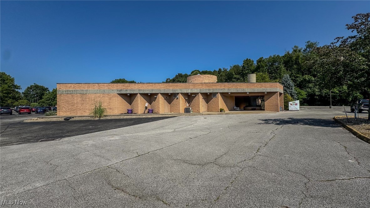 5133 Darrow Road Hudson OH 44236