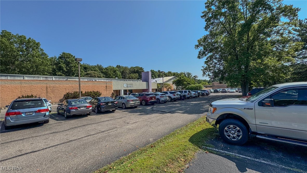 5133 Darrow Road Hudson OH 44236