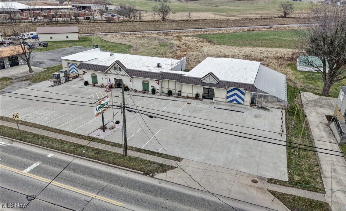 504 Dover Road NE Sugarcreek OH 44681