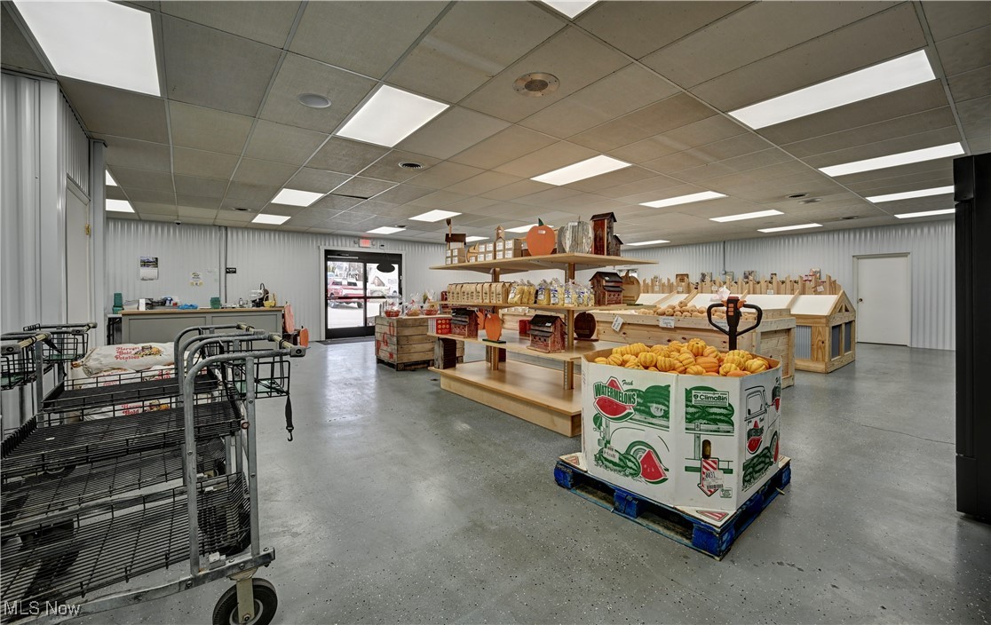 504 Dover Road NE Sugarcreek OH 44681