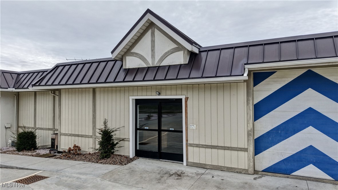 504 Dover Road NE Sugarcreek OH 44681