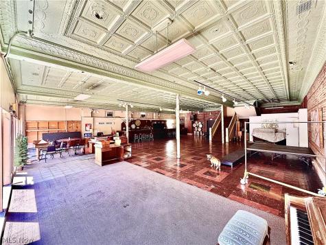 5203 Fleet Avenue Cleveland OH 44105