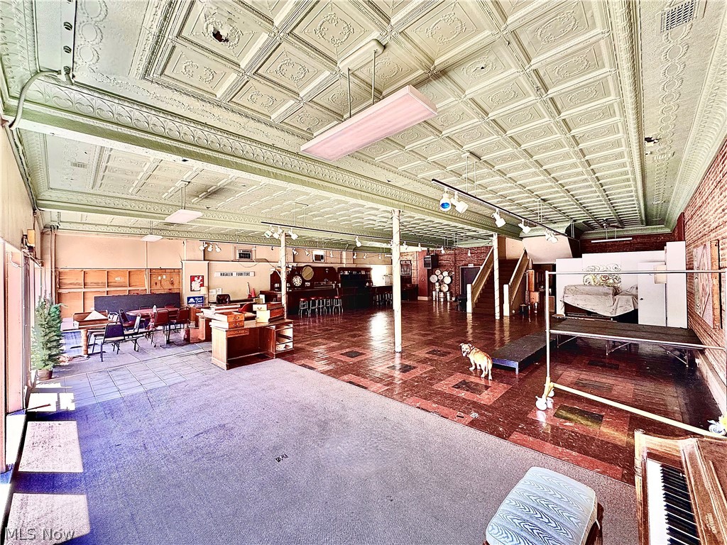 5203 Fleet Avenue Cleveland OH 44105
