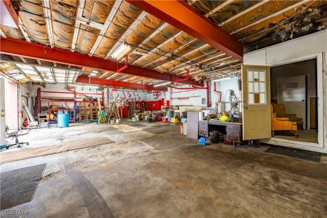 1966 W 52nd Street Cleveland OH 44102