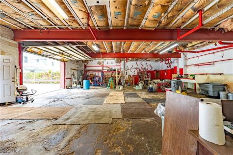 1966 W 52nd Street Cleveland OH 44102