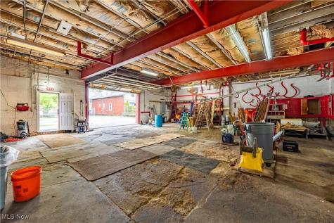 1966 W 52nd Street Cleveland OH 44102