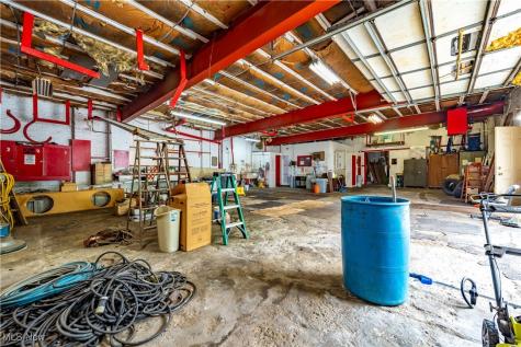 1966 W 52nd Street Cleveland OH 44102