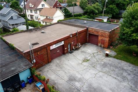 1966 W 52nd Street Cleveland OH 44102