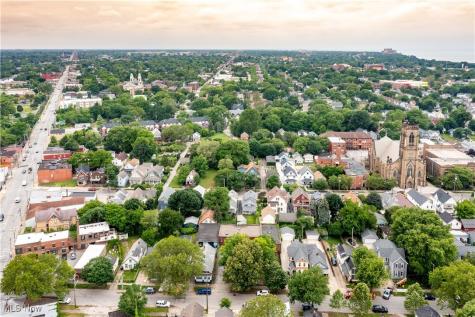 1966 W 52nd Street Cleveland OH 44102