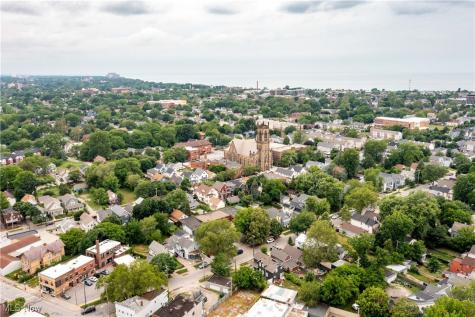 1966 W 52nd Street Cleveland OH 44102