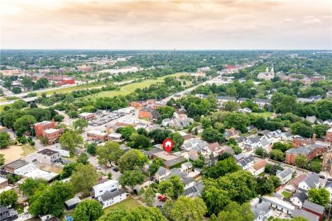 1966 W 52nd Street Cleveland OH 44102