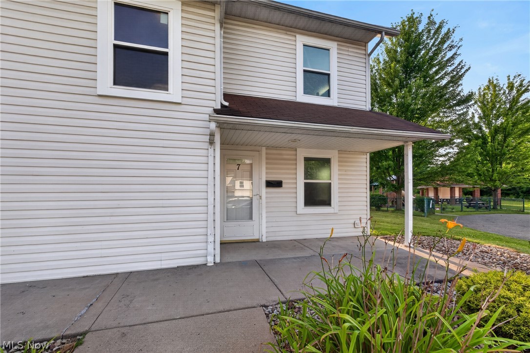2814 Vestal Road Youngstown OH 44509