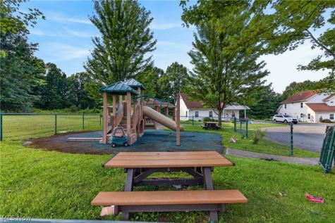 2814 Vestal Road Youngstown OH 44509