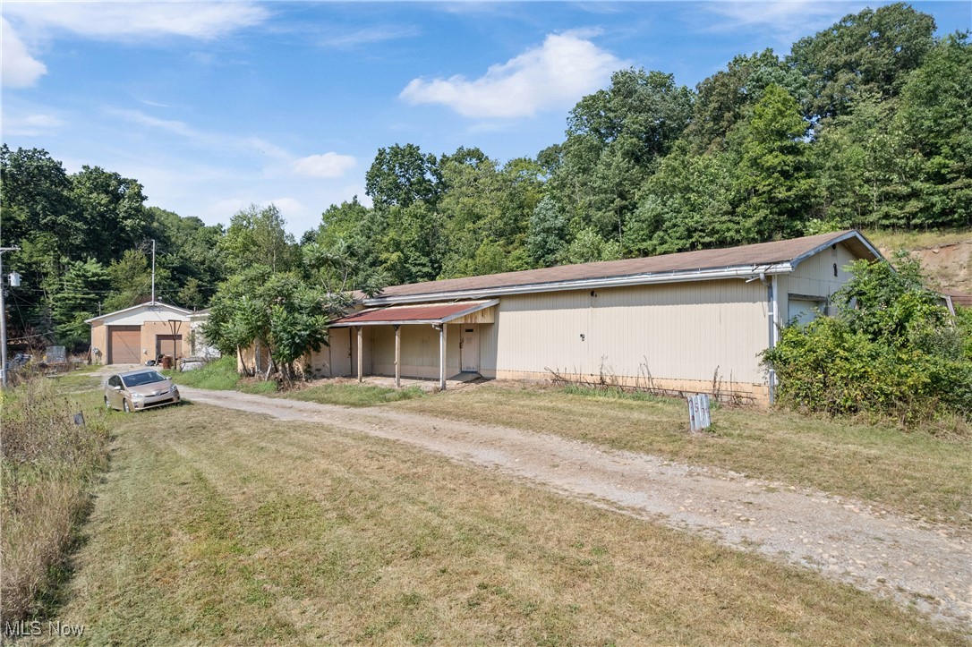9569 State Route 39 NE Sherrodsville OH 44675