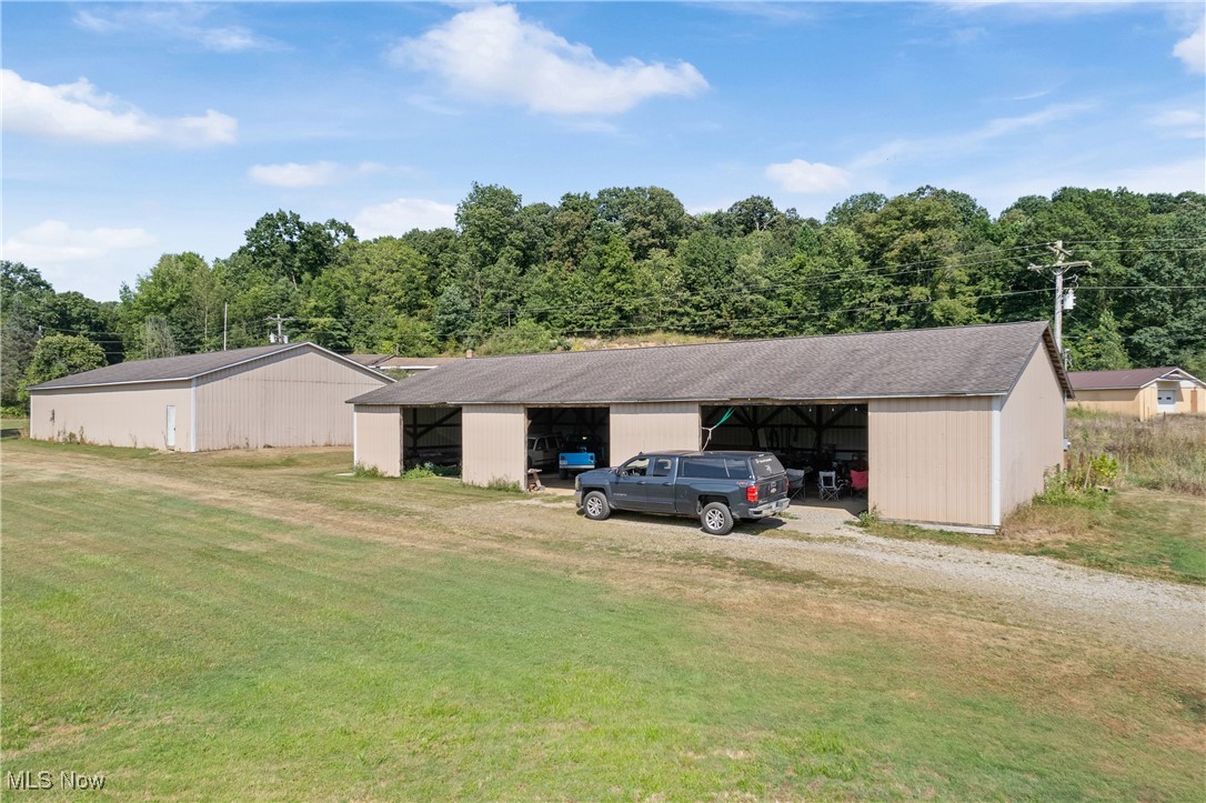 9569 State Route 39 NE Sherrodsville OH 44675