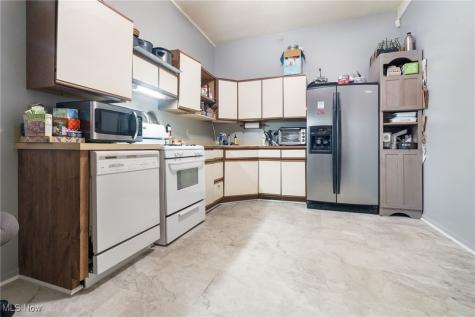 1922 Whipple Avenue NW Canton OH 44708