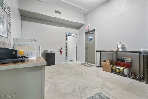 1922 Whipple Avenue NW Canton OH 44708