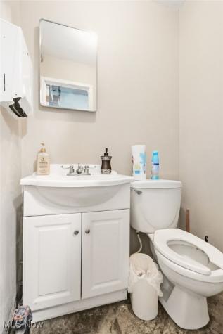 1922 Whipple Avenue NW Canton OH 44708