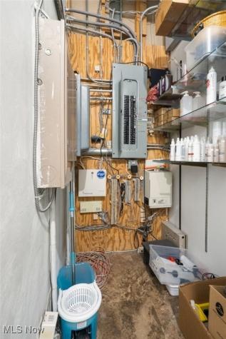 1922 Whipple Avenue NW Canton OH 44708