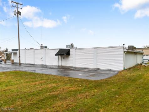 1922 Whipple Avenue NW Canton OH 44708