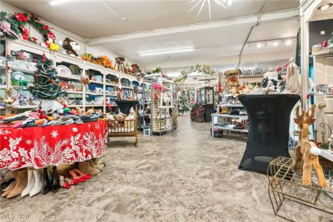 1922 Whipple Avenue NW Canton OH 44708