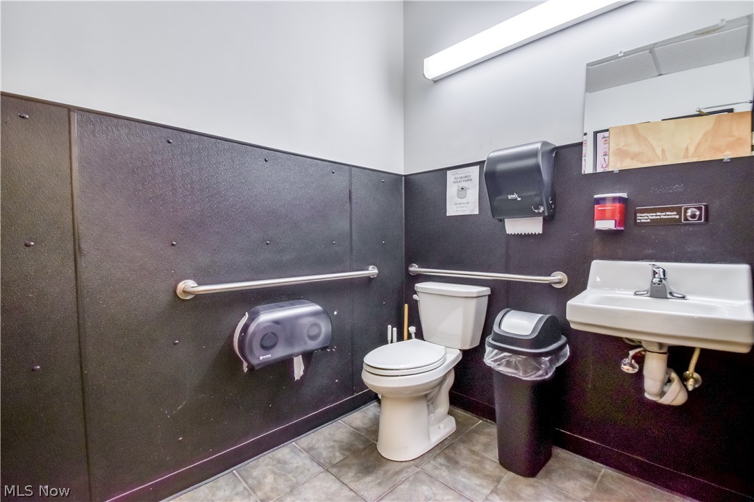 7868 Broadview Road Parma OH 44134