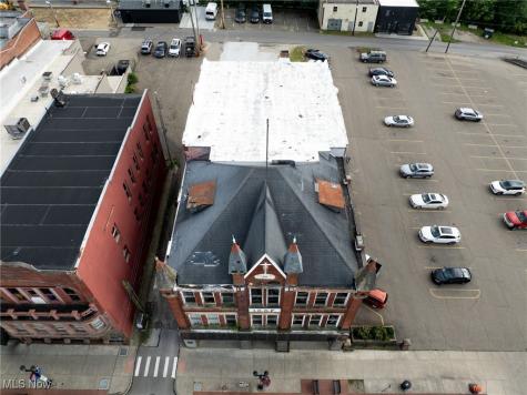 622 Wheeling Avenue Cambridge OH 43725