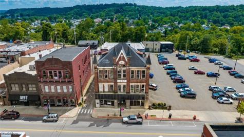 622 Wheeling Avenue Cambridge OH 43725